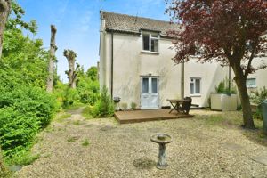 Rear view of property- click for photo gallery